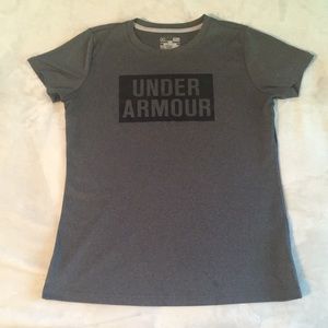 Under Armour women’s grey loose workout tee shirt